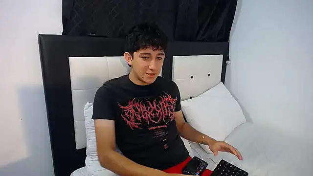 Snapshot of Dravith_Valery chatting on February 14, 2026, 4:56 am Dravith Valery online show from February 14, 2026, 4:56 am