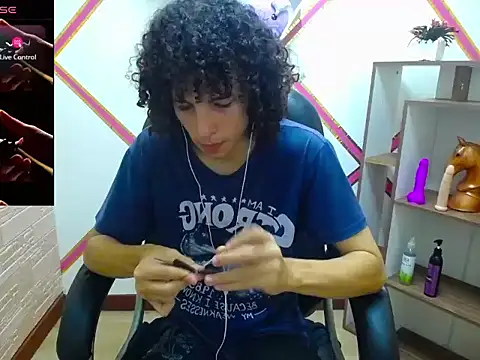 Mike Miiller  online show from November 18, 2025, 4:10 pm