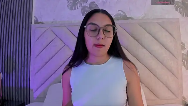 Snapshot of Lexy-Sweet1 chatting on November 12, 2025, 4:38 am Lexy-Sweet1 online show from November 12, 2025, 4:38 am