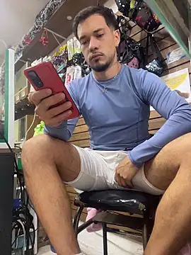 Snapshot of Leonardmoppet chatting on December 16, 2025, 10:36 pm Leonardmoppet online show from December 16, 2025, 10:36 pm