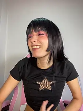 AnaisXoXo online show from November 30, 2025, 11:38 pm