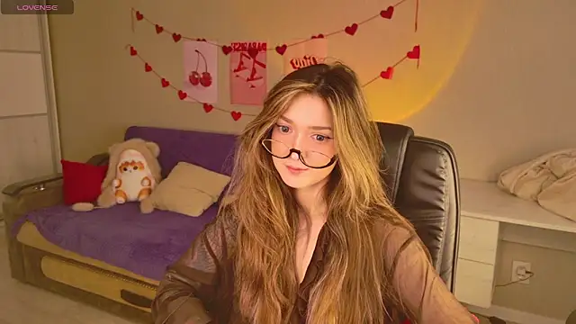 Snapshot of BellaSink chatting on February 9, 2026, 5:38 am BellaSink online show from February 9, 2026, 5:38 am