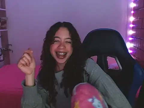 Medussa3033 online show from March 1, 2026, 5:18 am