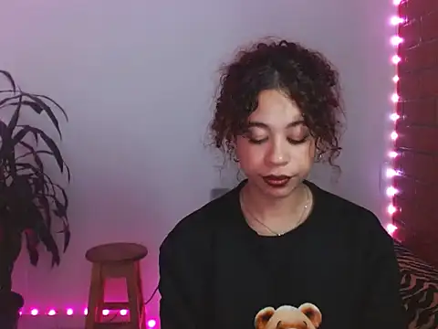 Medussa3033 online show from October 30, 2025, 2:32 am