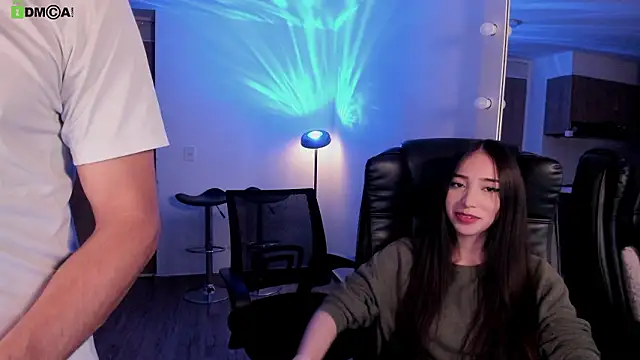 Snapshot of Mikeyvioleta_ chatting on February 11, 2026, 10:04 am Mikeyvioleta online show from February 11, 2026, 10:04 am