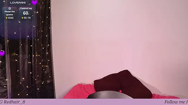 Snapshot of Rhosynn chatting on December 2, 2025, 4:03 am Rhosynn online show from December 2, 2025, 4:03 am