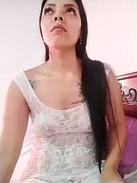 susansmith9  online show from December 14, 2025, 1:28 pm