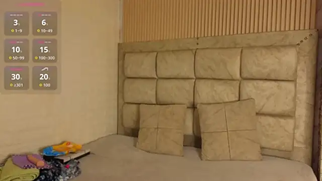 Snapshot of MarScarlett chatting on November 3, 2025, 10:19 am MarScarlett online show from November 3, 2025, 10:19 am