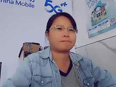 Rose-128 online show from October 24, 2025, 4:11 am