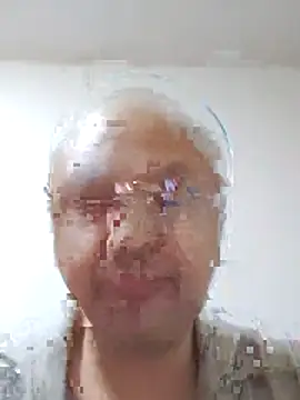 caige8888 online show from November 10, 2025, 10:42 am