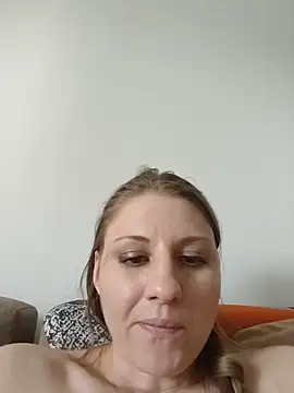 SandyCassie online show from May 25, 2026, 9:08 am
