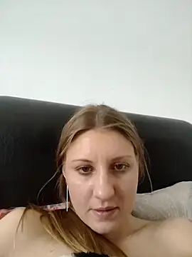 SandyCassie online show from May 12, 2026, 11:38 am