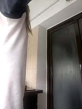 SandyCassie online show from May 10, 2026, 5:44 am
