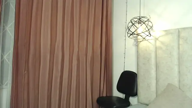 antonella rosecs online show from December 4, 2025, 4:44 am