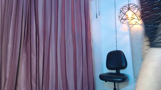 Snapshot of antonella_rosecs chatting on January 9, 2026, 4:08 am antonella rosecs online show from January 9, 2026, 4:08 am