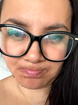 Snapshot of antoniamiller69 chatting on November 25, 2025, 10:21 pm antoniamiller69 online show from November 25, 2025, 10:21 pm