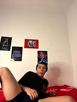 Snapshot of Yeyei77 chatting on November 22, 2025, 8:13 am Yeyei77 online show from November 22, 2025, 8:13 am