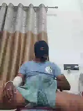 Snapshot of Mysterious_Prince chatting on November 20, 2025, 5:35 pm Mysterious Prince online show from November 20, 2025, 5:35 pm