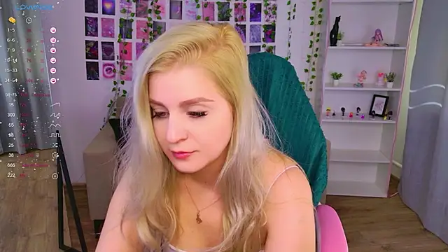 cold blondie online show from March 19, 2026, 7:19 am