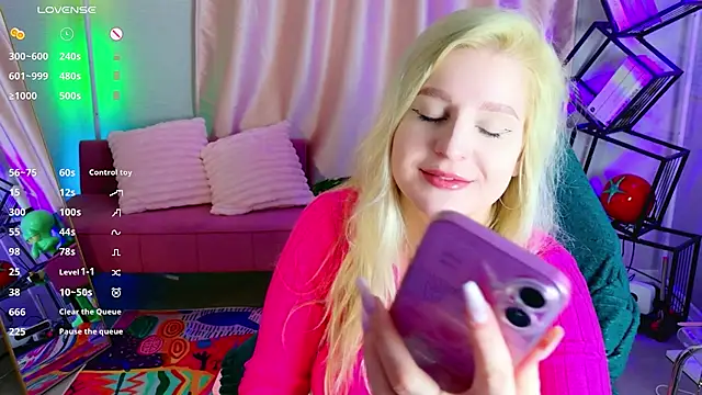 Snapshot of cold_blondie chatting on May 10, 2026, 5:33 am cold blondie online show from May 10, 2026, 5:33 am