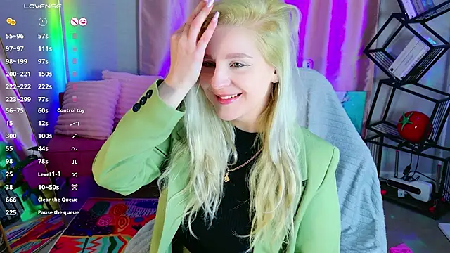 Snapshot of cold_blondie chatting on May 8, 2026, 5:22 am cold blondie online show from May 8, 2026, 5:22 am