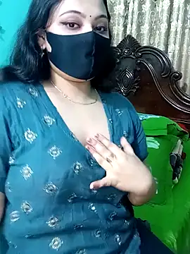 Snapshot of Porimoni22 chatting on April 15, 2026, 2:43 pm Porimoni22 online show from April 15, 2026, 2:43 pm