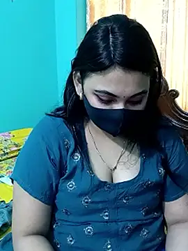 Snapshot of Porimoni22 chatting on March 5, 2026, 8:11 am Porimoni22 online show from March 5, 2026, 8:11 am