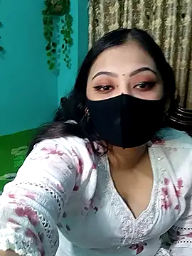 Snapshot of Porimoni22 chatting on April 8, 2026, 8:32 pm Porimoni22 online show from April 8, 2026, 8:32 pm