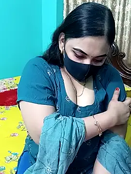 Snapshot of Porimoni22 chatting on March 4, 2026, 7:54 pm Porimoni22 online show from March 4, 2026, 7:54 pm