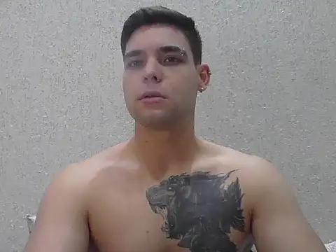 Zure-xxx online show from May 13, 2026, 11:56 pm