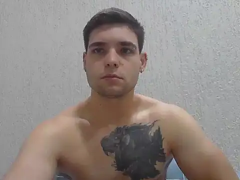 Snapshot of Zure-xxx chatting on November 11, 2025, 6:03 pm Zure-xxx online show from November 11, 2025, 6:03 pm