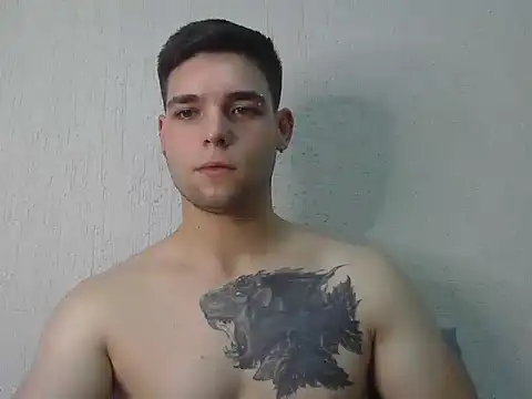 Snapshot of Zure-xxx chatting on January 12, 2026, 6:04 pm Zure-xxx online show from January 12, 2026, 6:04 pm