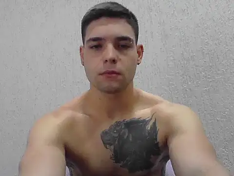 Snapshot of Zure-xxx chatting on October 21, 2025, 1:38 am Zure-xxx online show from October 21, 2025, 1:38 am