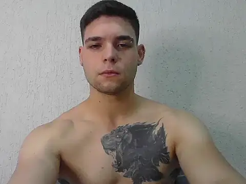 Snapshot of Zure-xxx chatting on January 7, 2026, 7:19 pm Zure-xxx online show from January 7, 2026, 7:19 pm