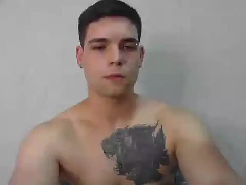 Snapshot of Zure-xxx chatting on December 4, 2025, 12:42 am Zure-xxx online show from December 4, 2025, 12:42 am