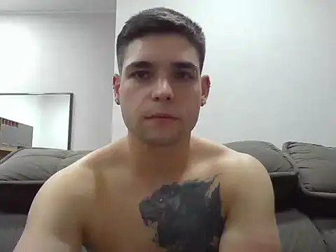 Snapshot of Zure-xxx chatting on October 24, 2025, 11:48 pm Zure-xxx online show from October 24, 2025, 11:48 pm