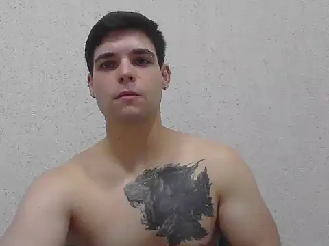 Snapshot of Zure-xxx chatting on February 21, 2026, 5:53 am Zure-xxx online show from February 21, 2026, 5:53 am