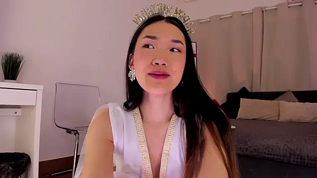 Divine Madeleine online show from January 10, 2026, 7:15 am