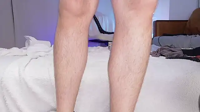 Snapshot of gape_party chatting on February 9, 2026, 5:00 pm gape party online show from February 9, 2026, 5:00 pm