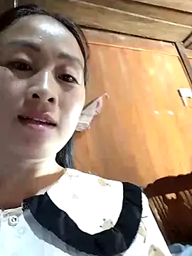 Spring-mky online show from October 26, 2025, 4:02 am