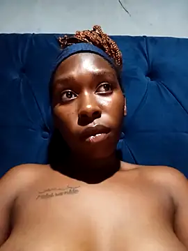 sexysmalldaily04 online show from November 10, 2025, 5:40 pm