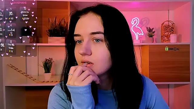 miki ti online show from December 14, 2025, 8:09 am