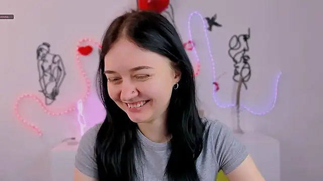 Snapshot of miki_ti chatting on February 17, 2026, 6:00 am miki ti online show from February 17, 2026, 6:00 am