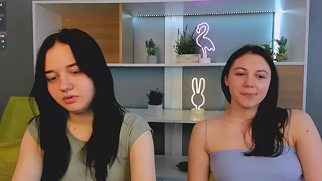 Snapshot of miki_ti chatting on February 8, 2026, 11:19 am miki ti online show from February 8, 2026, 11:19 am