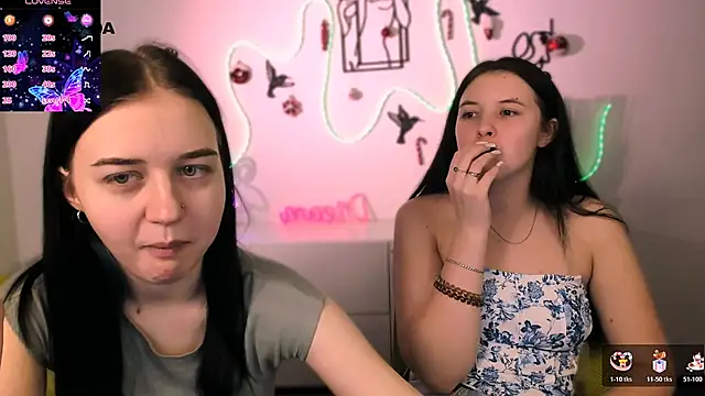 Snapshot of miki_ti chatting on January 13, 2026, 2:43 pm miki ti online show from January 13, 2026, 2:43 pm