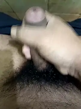 Snapshot of muster121 chatting on December 15, 2025, 2:12 pm muster121 online show from December 15, 2025, 2:12 pm