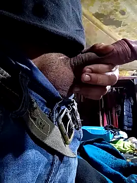 Snapshot of Cogelonregio chatting on November 12, 2025, 9:46 am Cogelonregio online show from November 12, 2025, 9:46 am