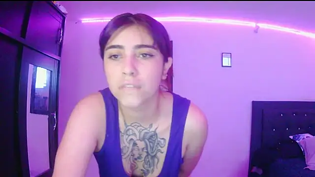 adri gomez1 online show from November 28, 2025, 5:24 pm