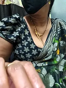 hot-telugu-queen online show from November 17, 2025, 6:28 am