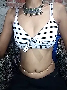 Snapshot of slim_girl69 chatting on October 30, 2025, 8:17 pm slim girl69 online show from October 30, 2025, 8:17 pm